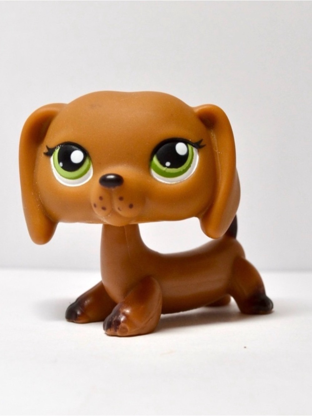 Littlest Pet Shop Authentic # 139 Brown Dachshund Dog Green Eyes